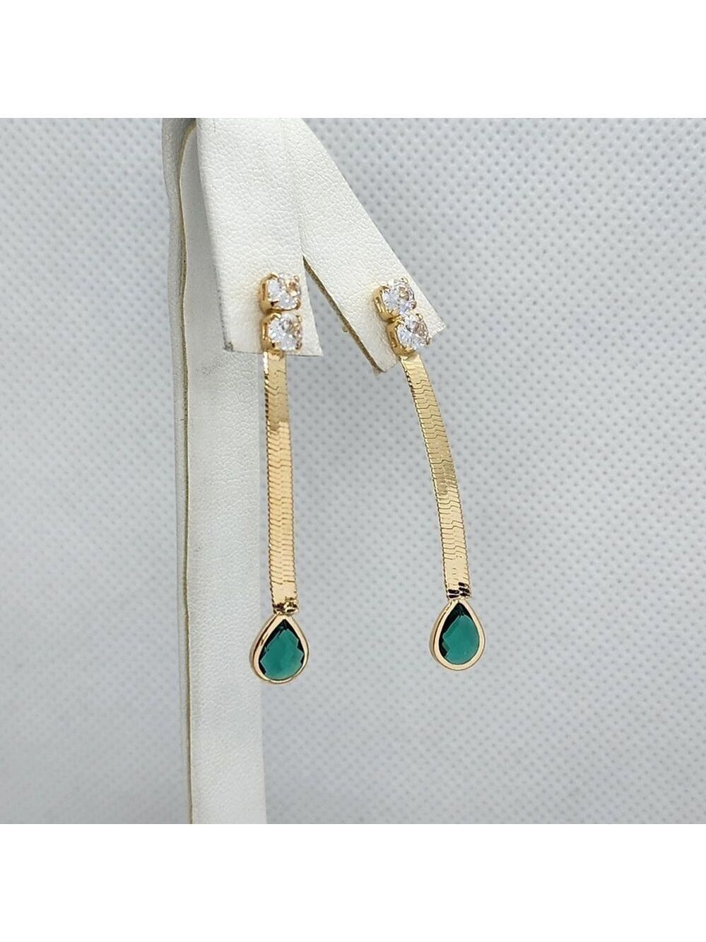 Brand New Brazilian 18k Gold Filled Oval Green Gem Earrings